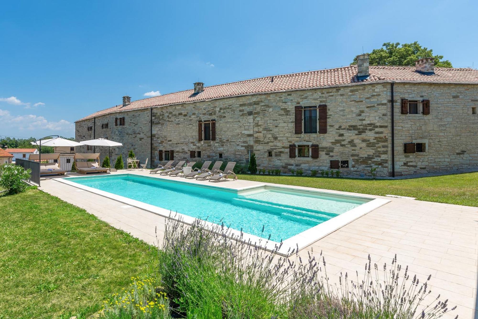 Villas Martincici With Large Pool Grožnjan المظهر الخارجي الصورة