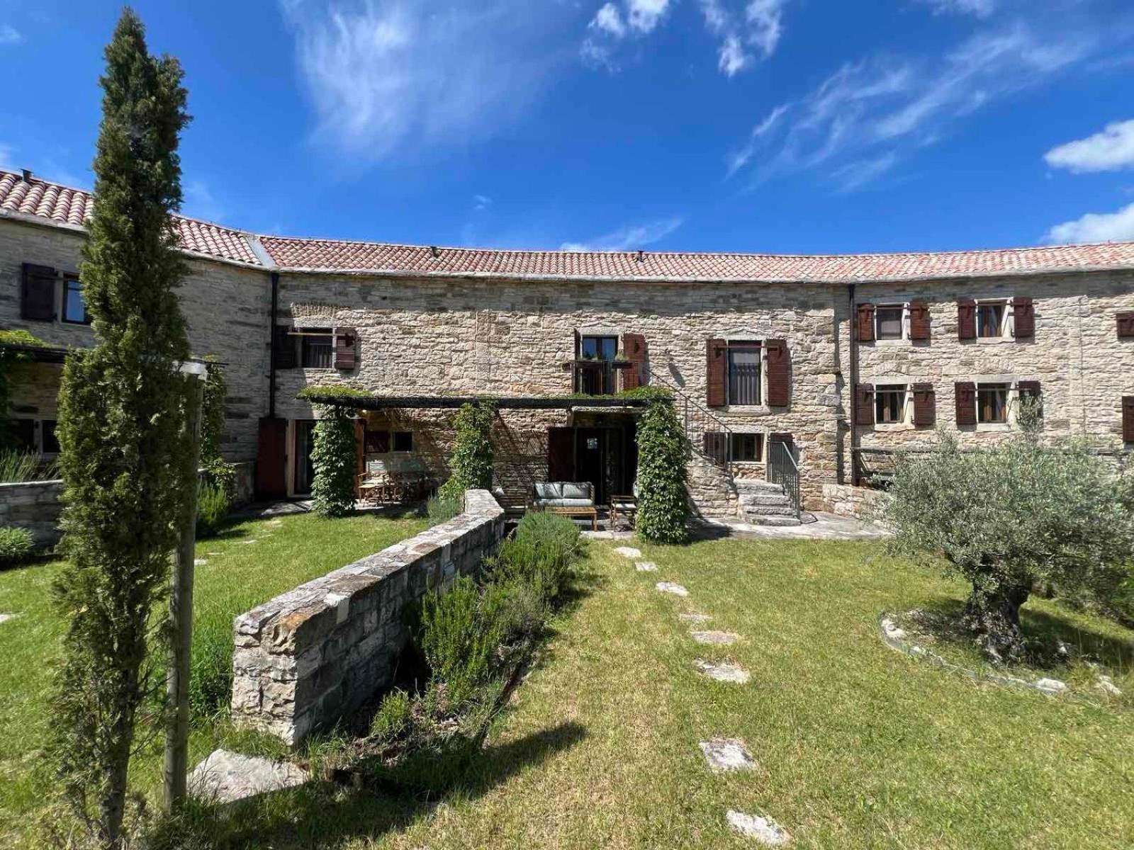 Villas Martincici With Large Pool Grožnjan المظهر الخارجي الصورة