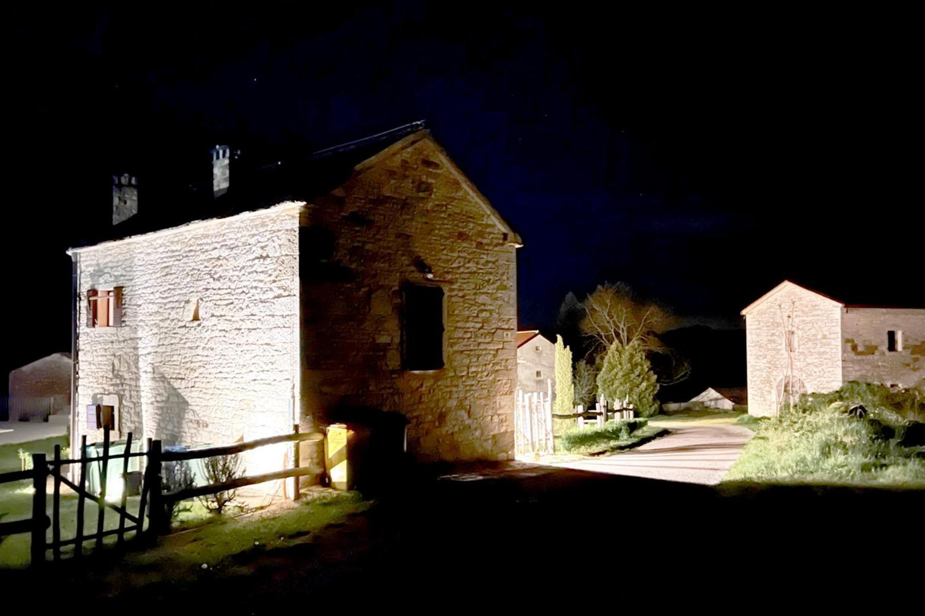 Villas Martincici With Large Pool Grožnjan المظهر الخارجي الصورة